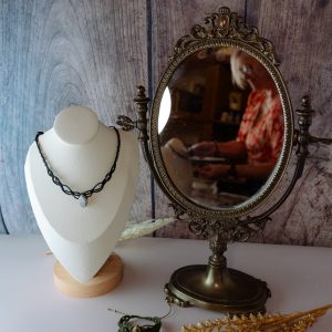 Choker ras de cou délicat tissé main, bijou de créateur C'Sylvette.